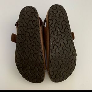 Birkinstocks size 7